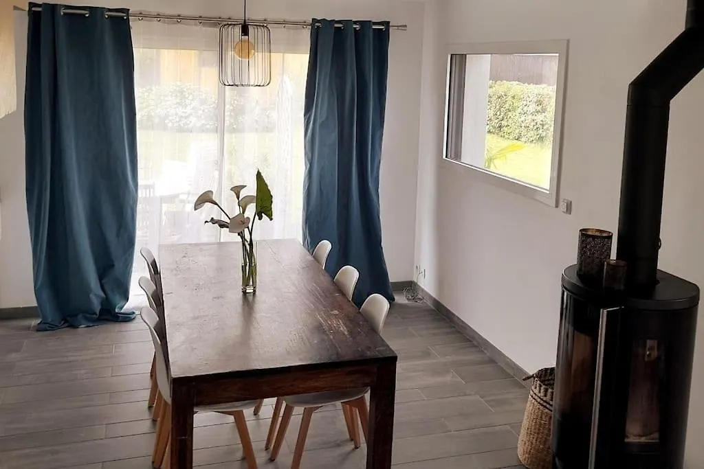 Holiday home Maison Proche Du Port De Dinan Lanvallay