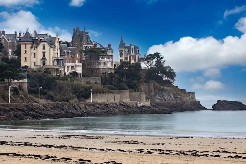 Maison Proche Du Port De Dinan Lanvallay