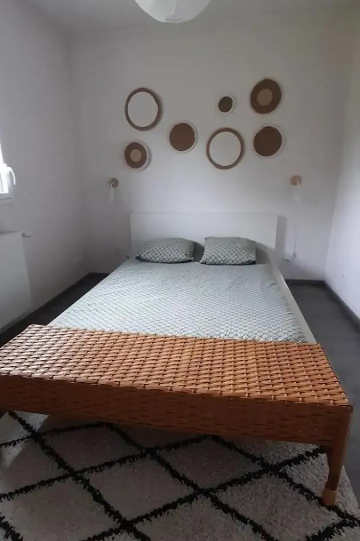 Holiday home Maison Proche Du Port De Dinan Lanvallay